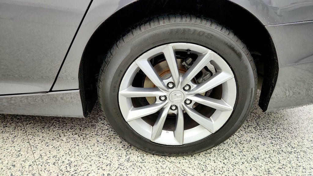 Used 2021 Honda Accord LX image 9