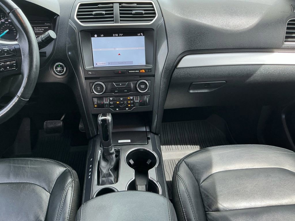 Used 2017 Ford Explorer XLT w/ Equipment Group 202A image 20