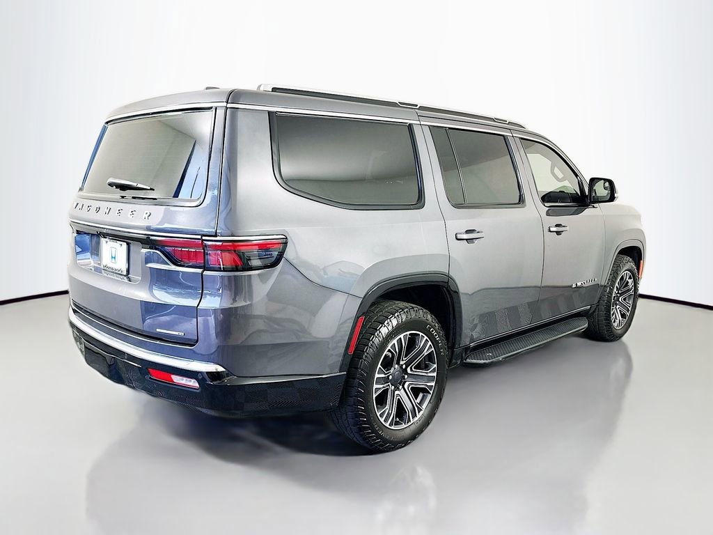 Used 2022 Jeep Wagoneer Series III AWD/4WD image 5