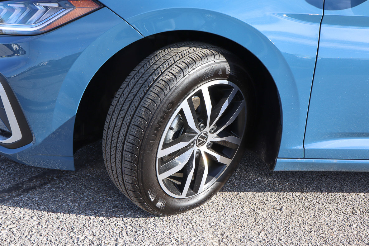 Used 2025 Volkswagen Jetta SE image 17