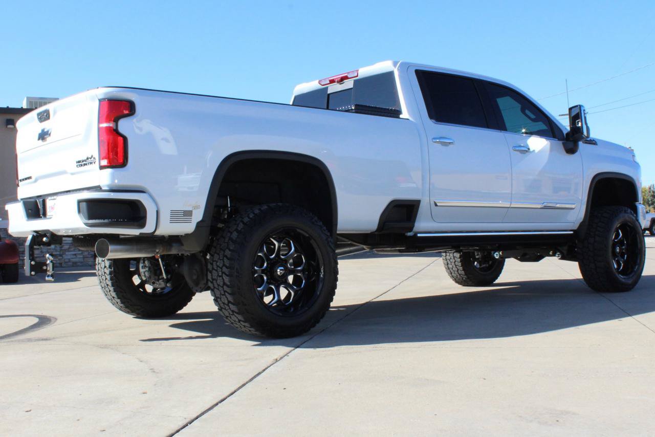Used 2026 Chevrolet Silverado 3500 High Country w/ High Country Premium Package AWD/4WD image 21
