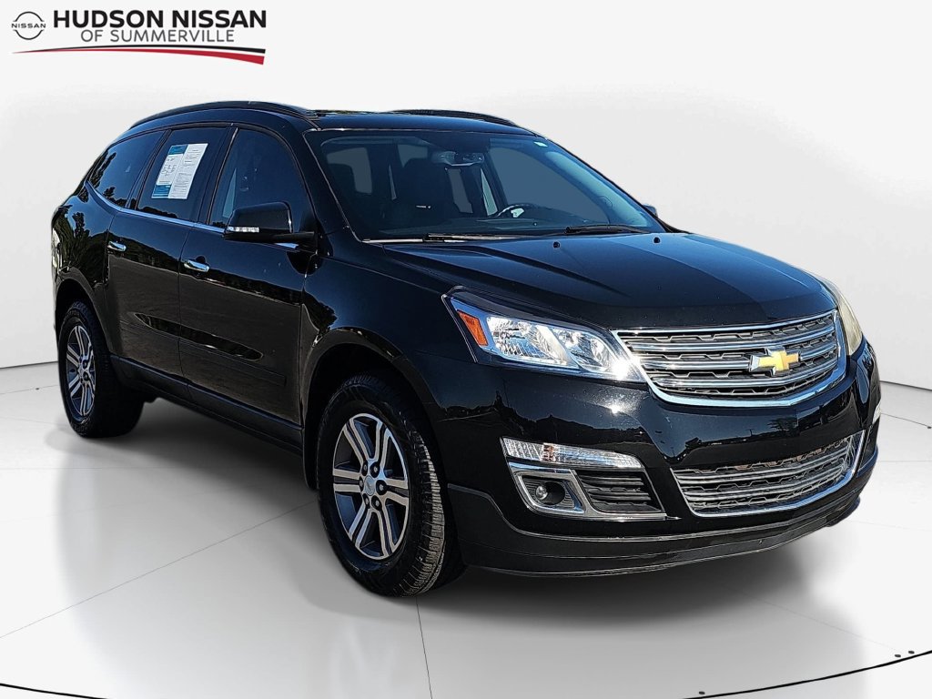Used 2017 Chevrolet Traverse LT