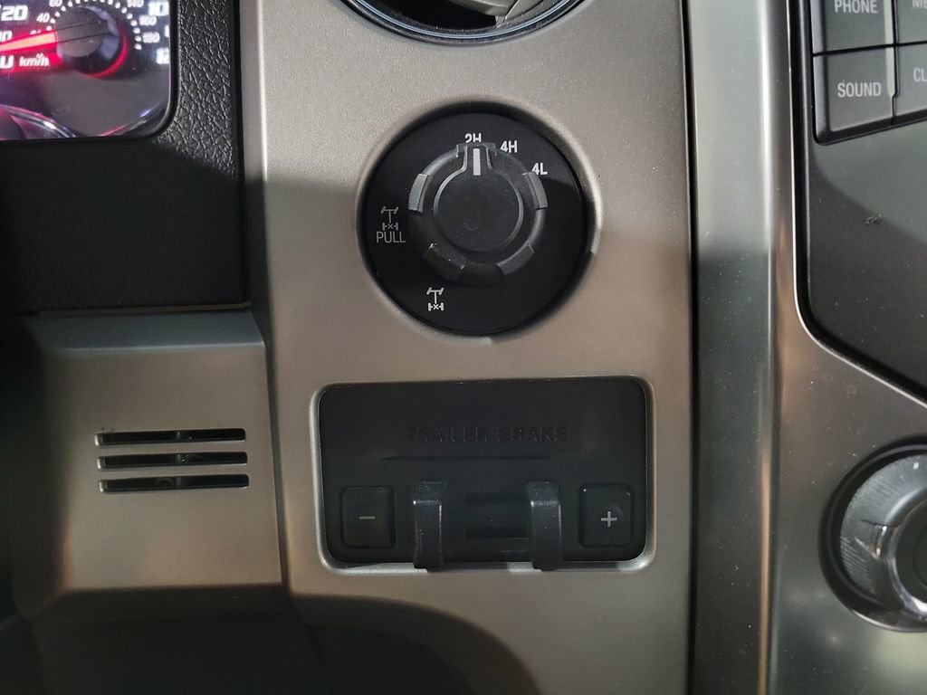 Used 2014 Ford F150 FX4 w/ Equipment Group 401A Mid AWD/4WD image 17