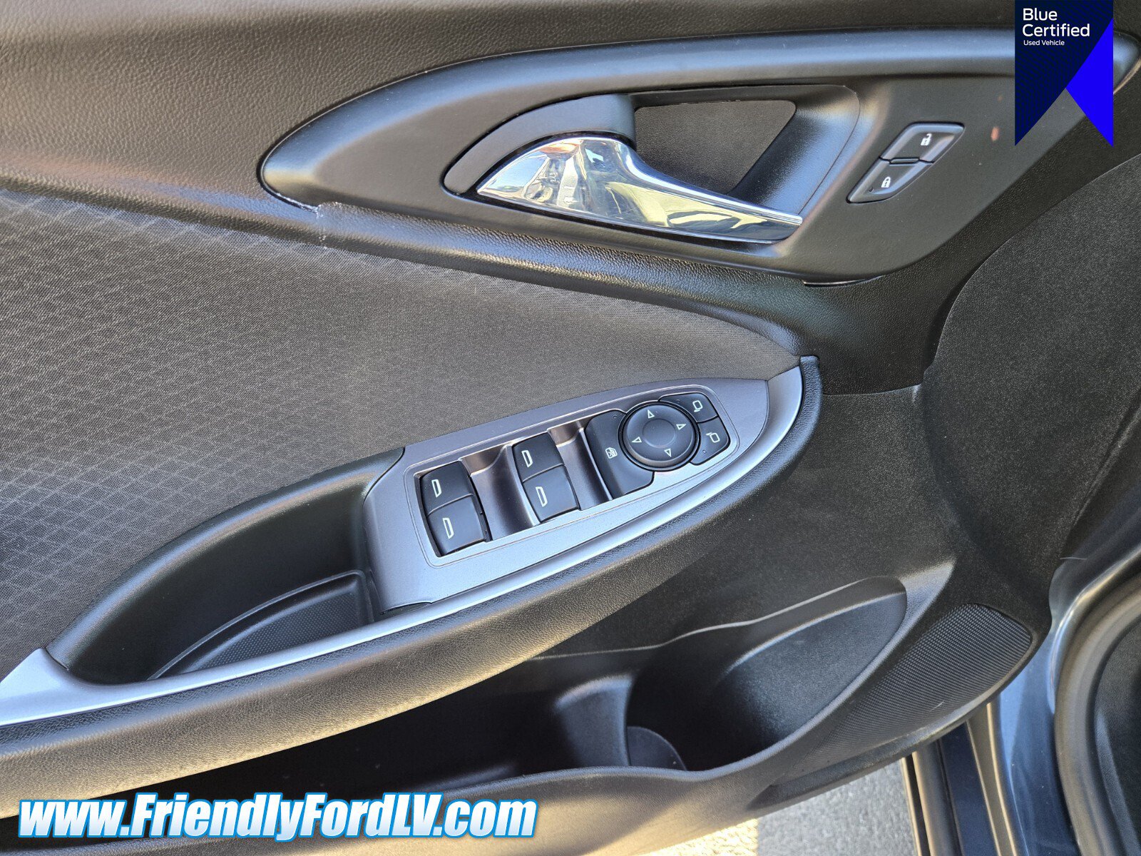 Used 2021 Chevrolet Malibu RS FWD image 16
