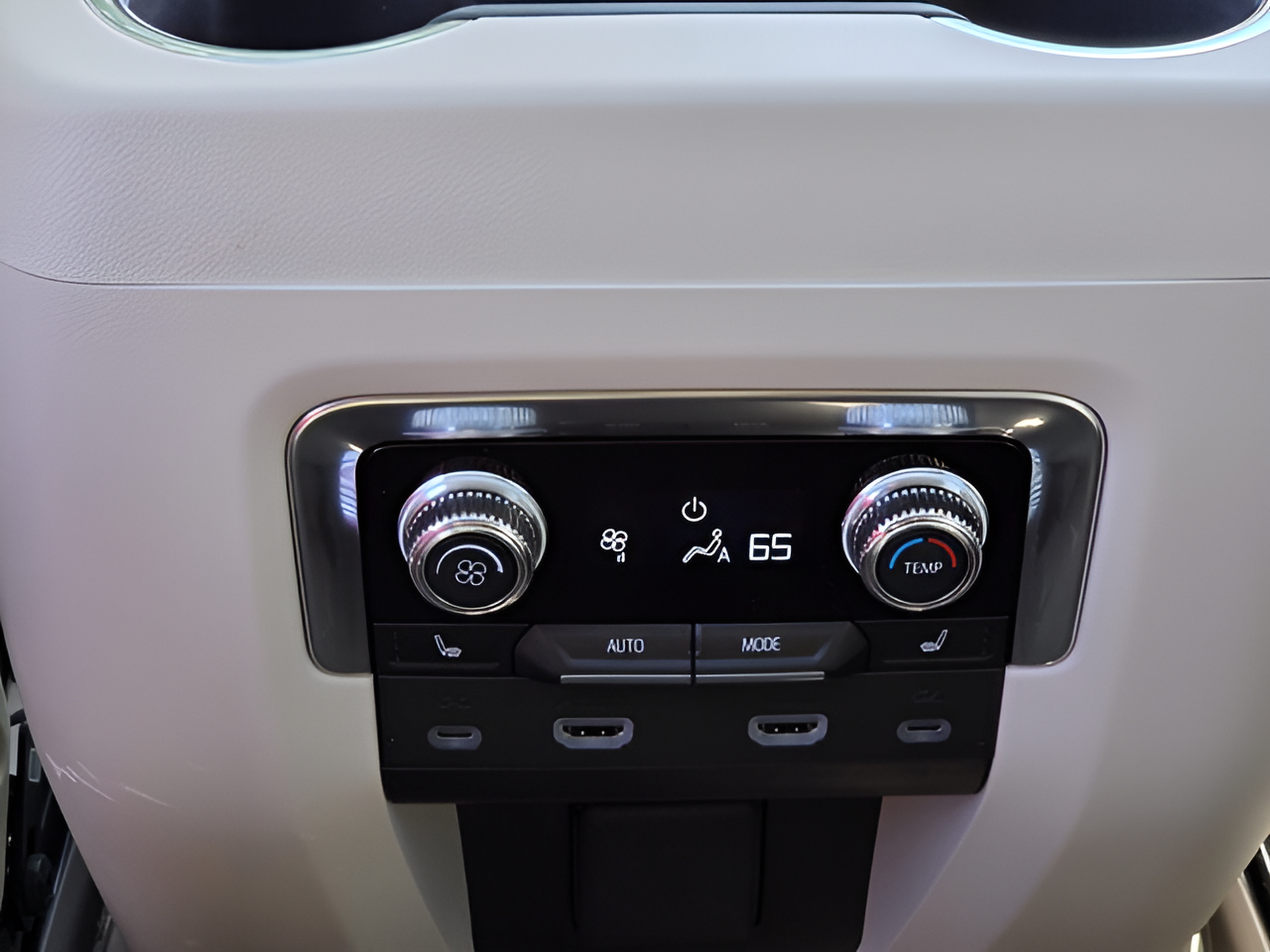 Used 2024 GMC Yukon Denali w/ Max Trailering Package RWD image 12