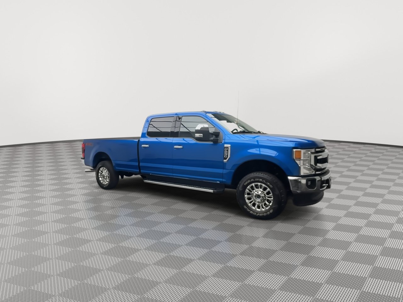 Certified 2021 Ford F250 XLT w/ XLT Premium Package AWD/4WD image 43