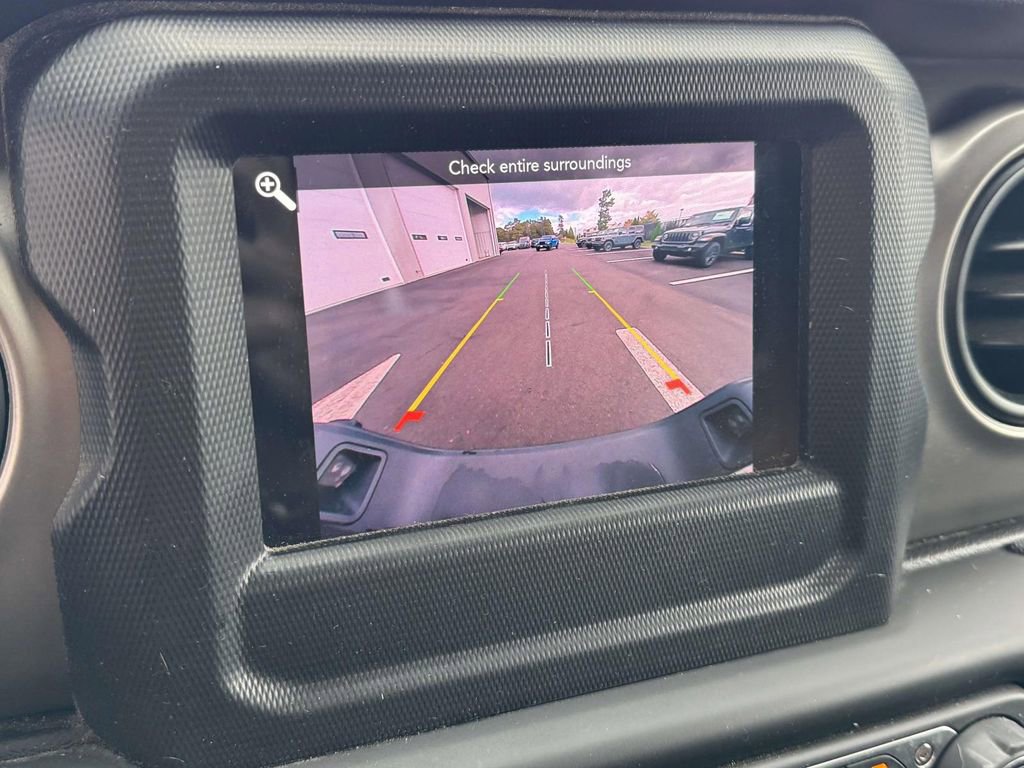 Used 2021 Jeep Gladiator Sport image 24