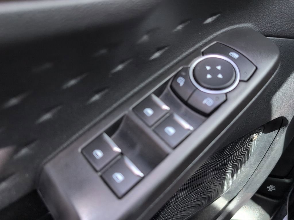 Certified 2020 Ford Escape Titanium image 24