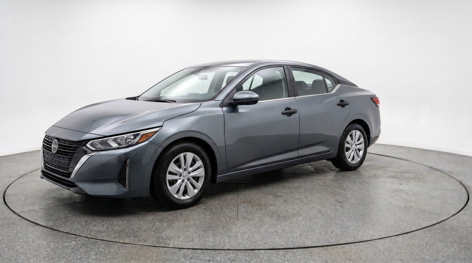 Used 2025 Nissan Sentra S FWD image 3