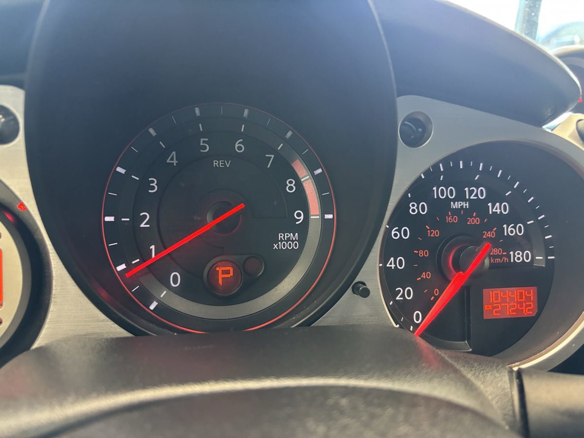 Used 2012 Nissan 370Z Touring w/ Sport Pkg image 15