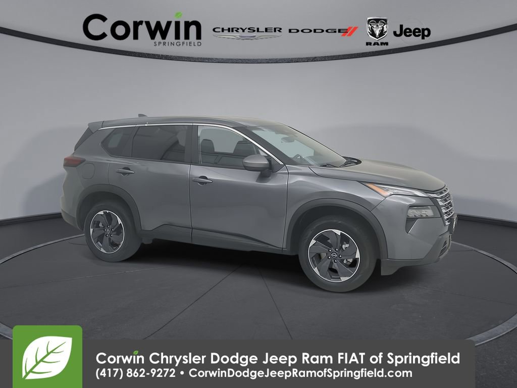 Used 2025 Nissan Rogue SV FWD image 1