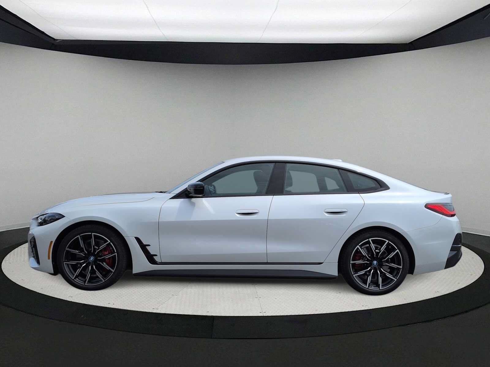 Used 2023 BMW i4 eDrive40 w/ M Sport Package RWD image 5