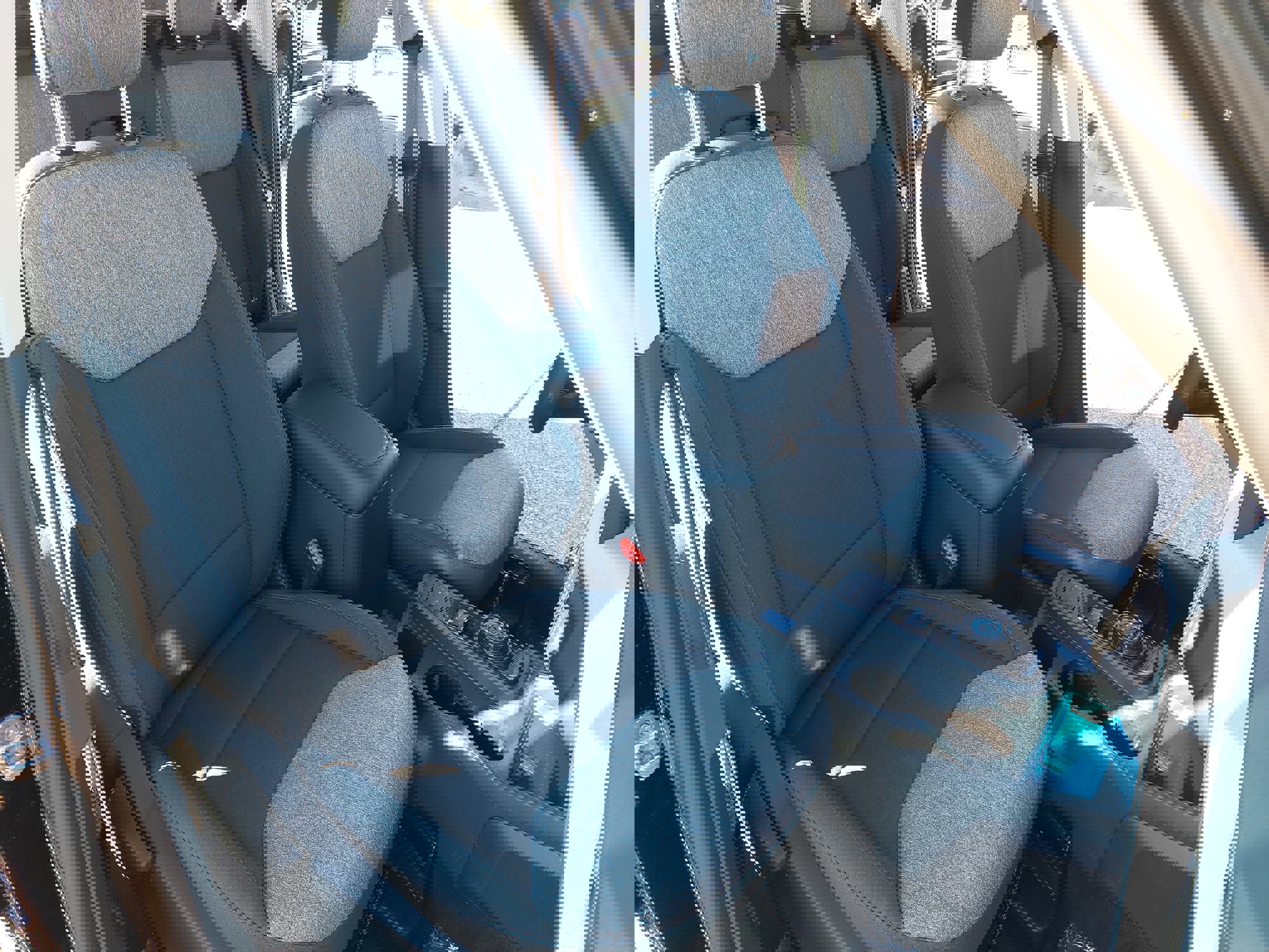 Used 2025 Ford Maverick XLT w/ Equipment Group 302A image 10