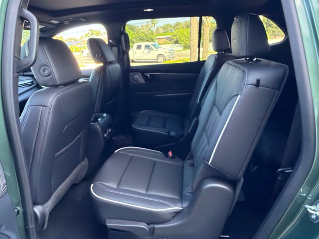 New 2027 Buick Enclave Avenir FWD image 15