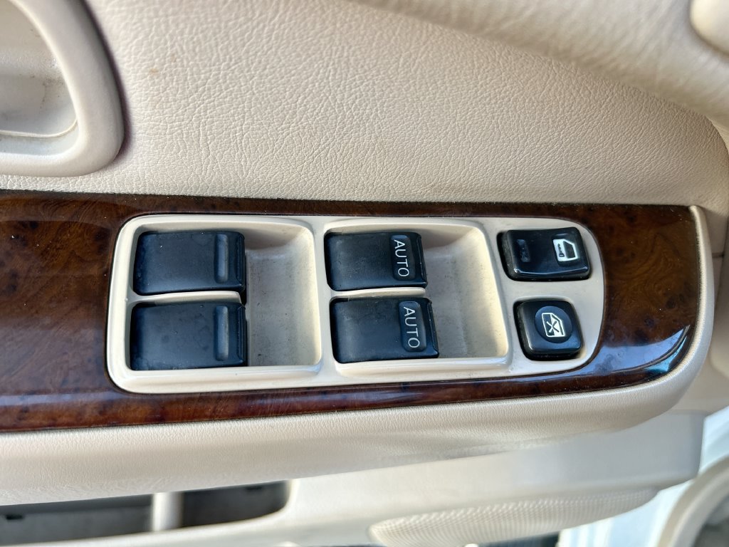 Used 2001 Nissan Pathfinder LE RWD image 14