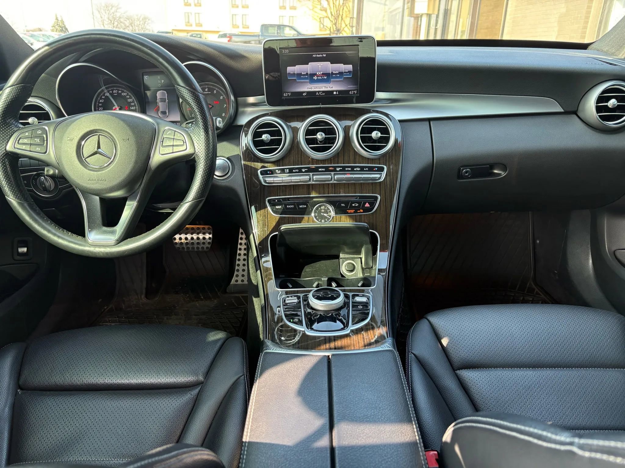 Used 2018 Mercedes-Benz C 300 4MATIC Sedan image 8