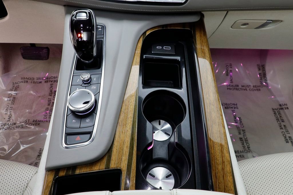 Used 2024 Cadillac Escalade Sport Platinum w/ LPO, ONYX Package image 14