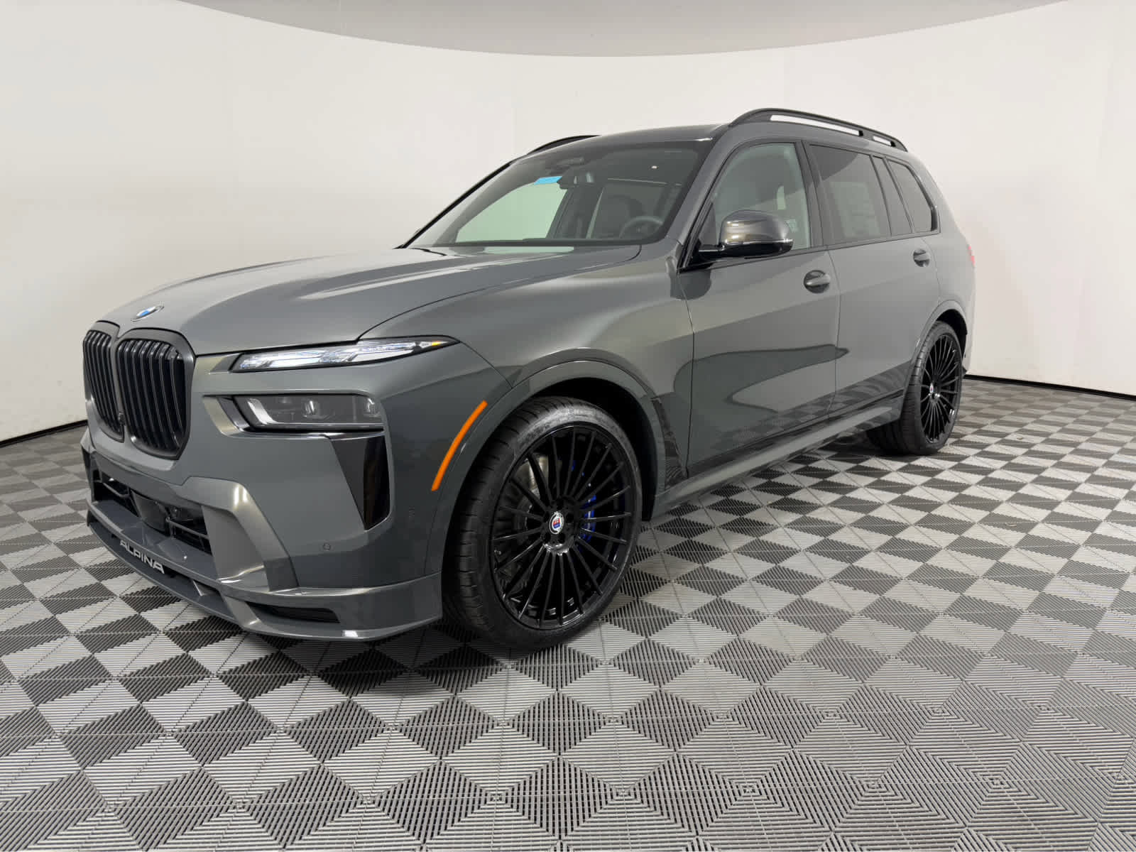 New 2026 BMW ALPINA XB7 image 11