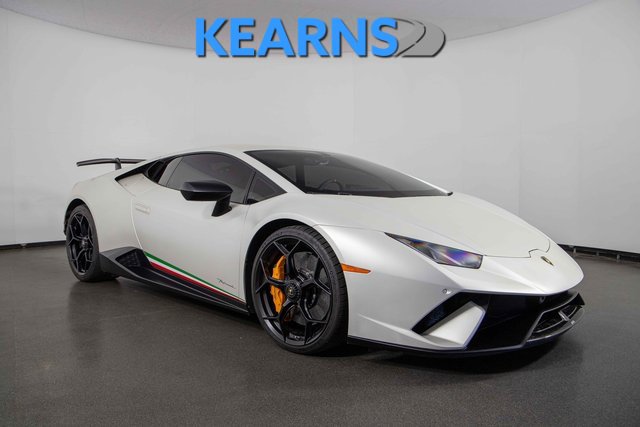 Used 2018 Lamborghini Huracan Performante image 1