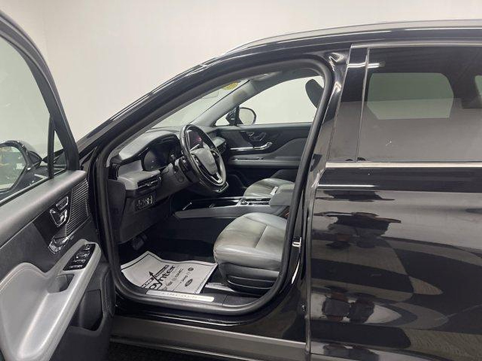 Used 2022 Lincoln Corsair Reserve w/ Elements Package AWD/4WD image 7