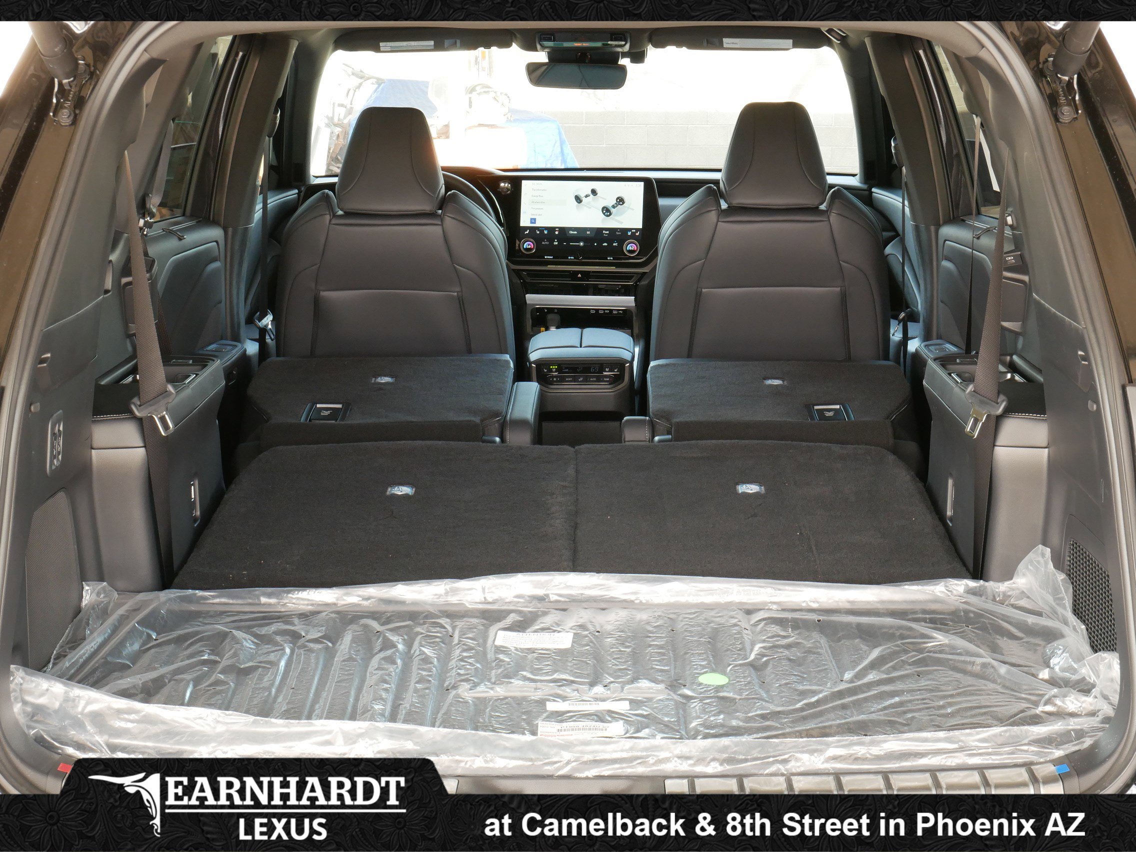 New 2026 Lexus TX 500h AWD image 21