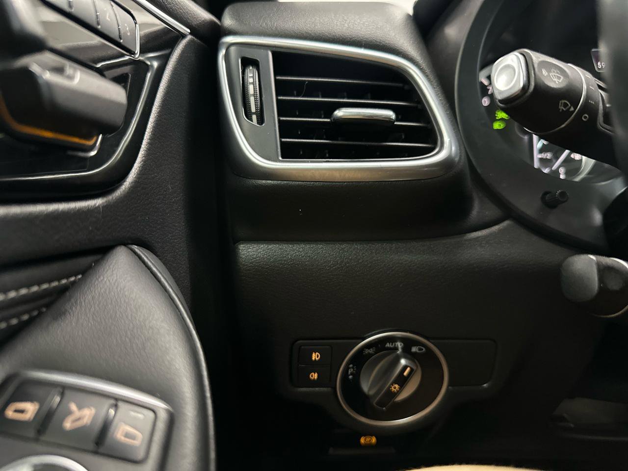 Used 2018 INFINITI QX30 Sport w/ Sport Leather Package image 26