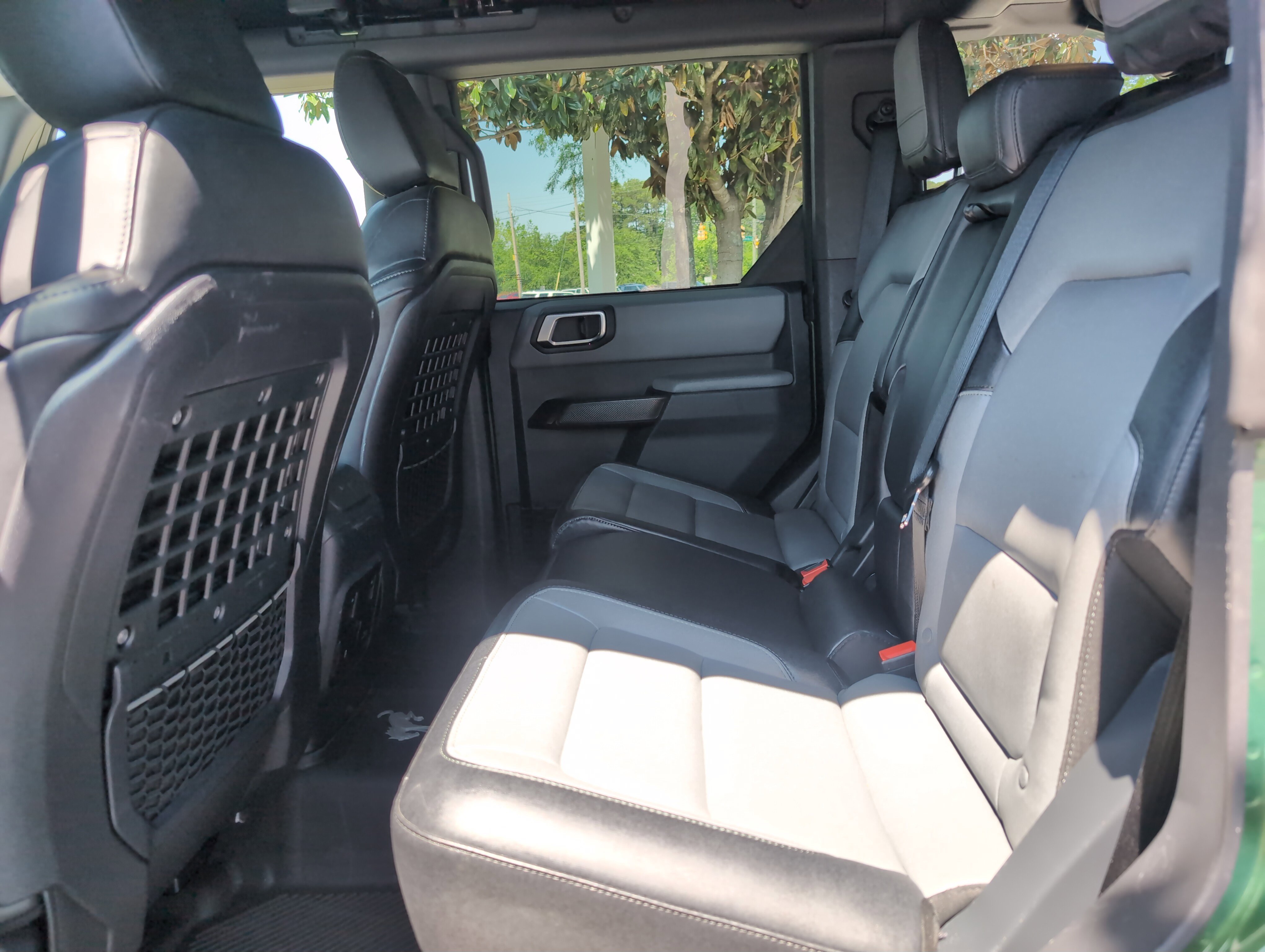 Used 2024 Ford Bronco Everglades AWD/4WD image 29