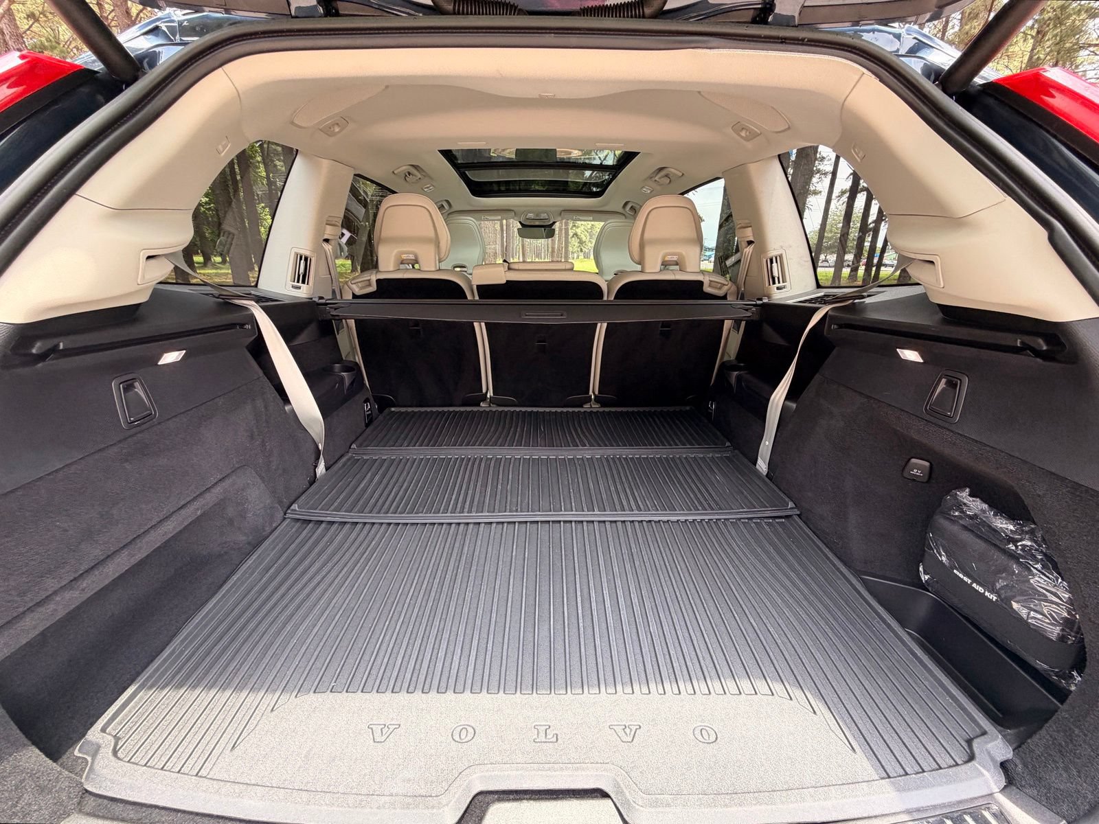 Used 2023 Volvo XC90 B5 Plus w/ Protection Package Premier AWD/4WD image 19
