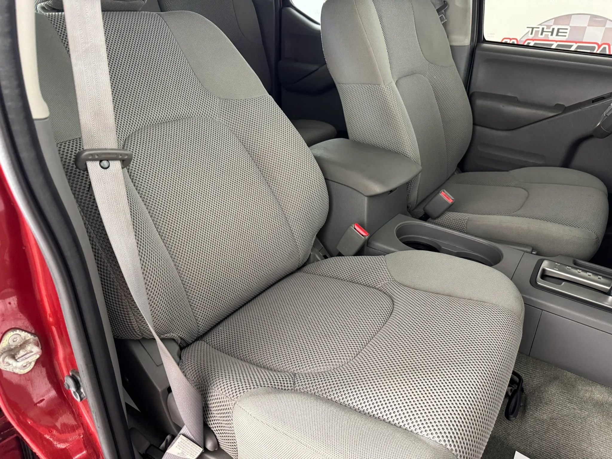 Used 2018 Nissan Frontier SV image 30