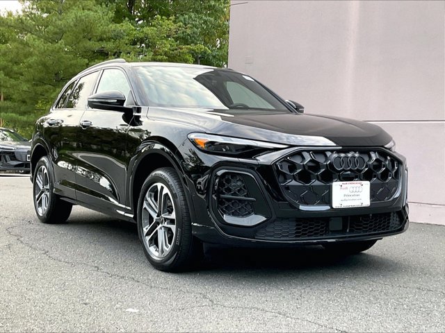 New 2026 Audi Q5 2.0T AWD/4WD image 1