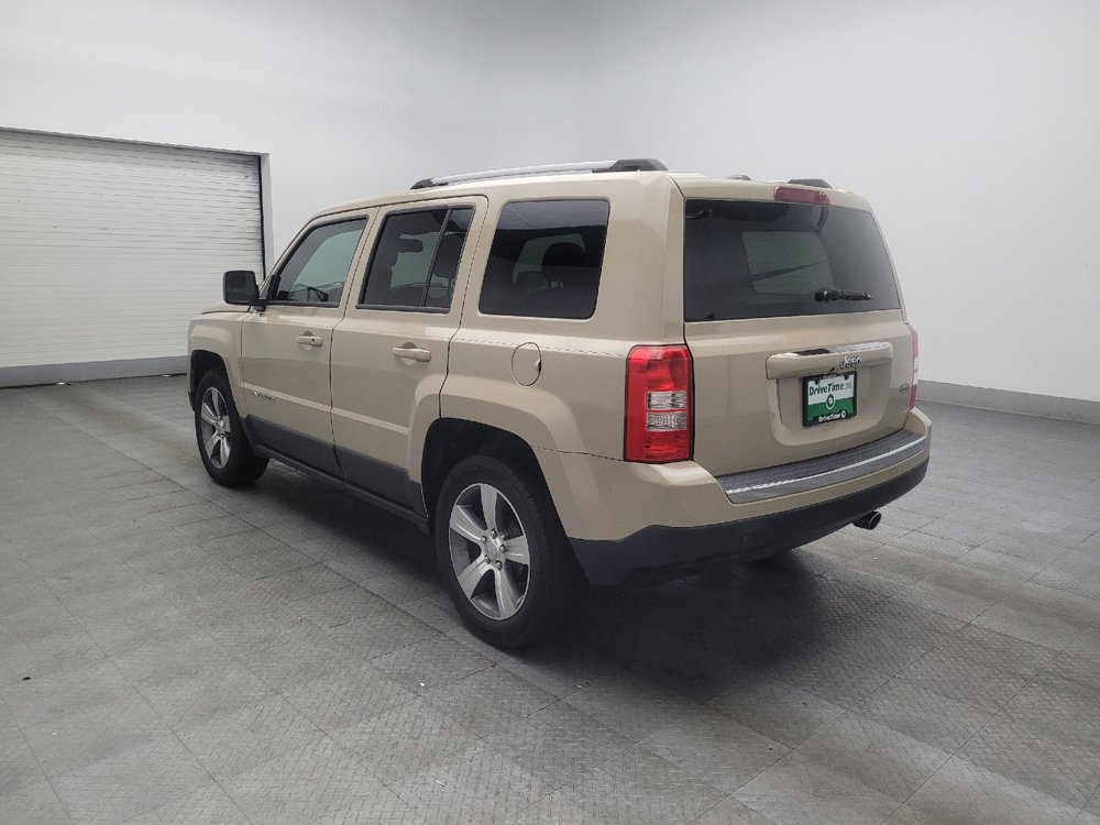 Used 2017 Jeep Patriot High Altitude FWD image 5