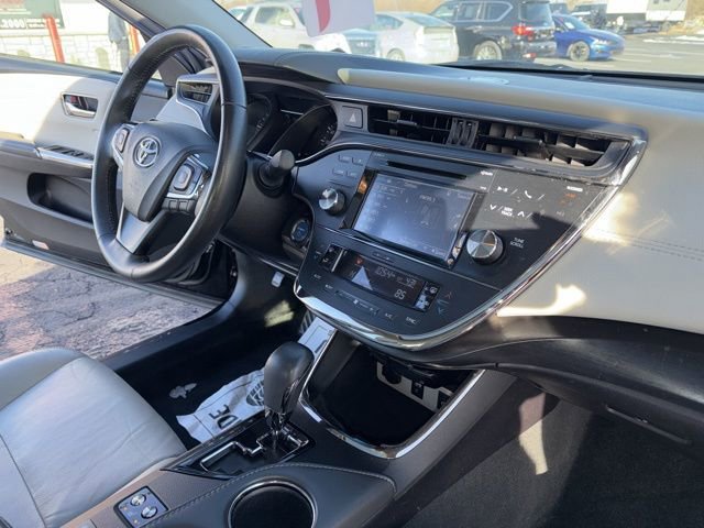 Used 2018 Toyota Avalon XLE Premium w/ All Weather Liner Package image 23