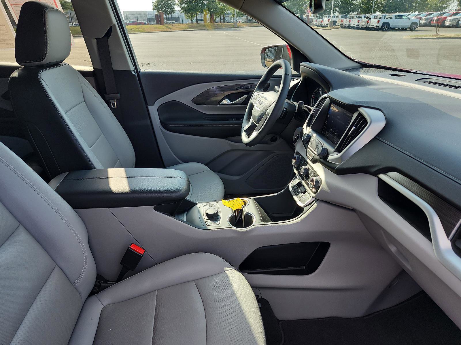 Certified 2024 GMC Terrain SLT image 7