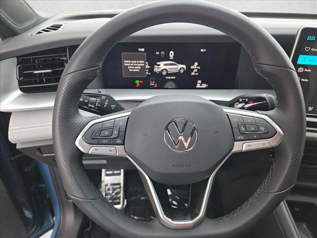 Used 2026 Volkswagen Tiguan SE R-Line FWD image 11