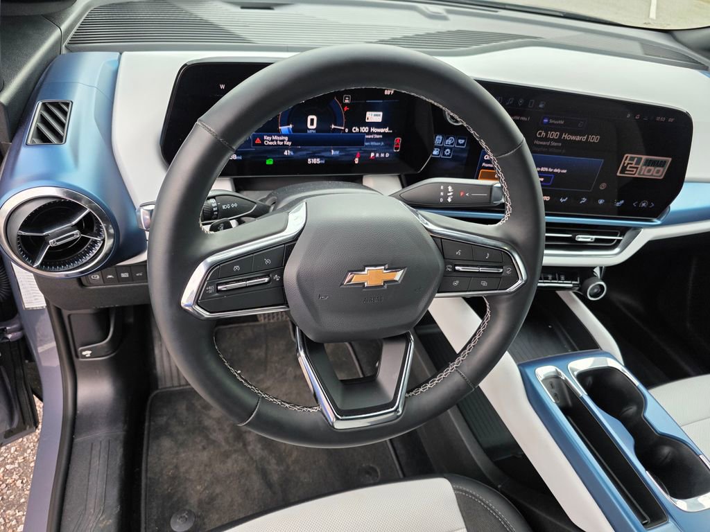 Certified 2025 Chevrolet Equinox EV LT image 15