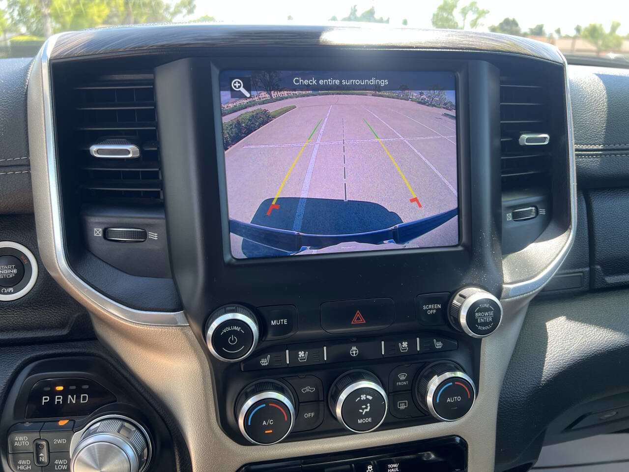 Used 2019 RAM 1500 Laramie image 31