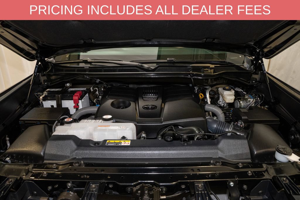 Used 2025 Toyota Tundra SR5 w/ SR5 Convenience Package AWD/4WD image 18