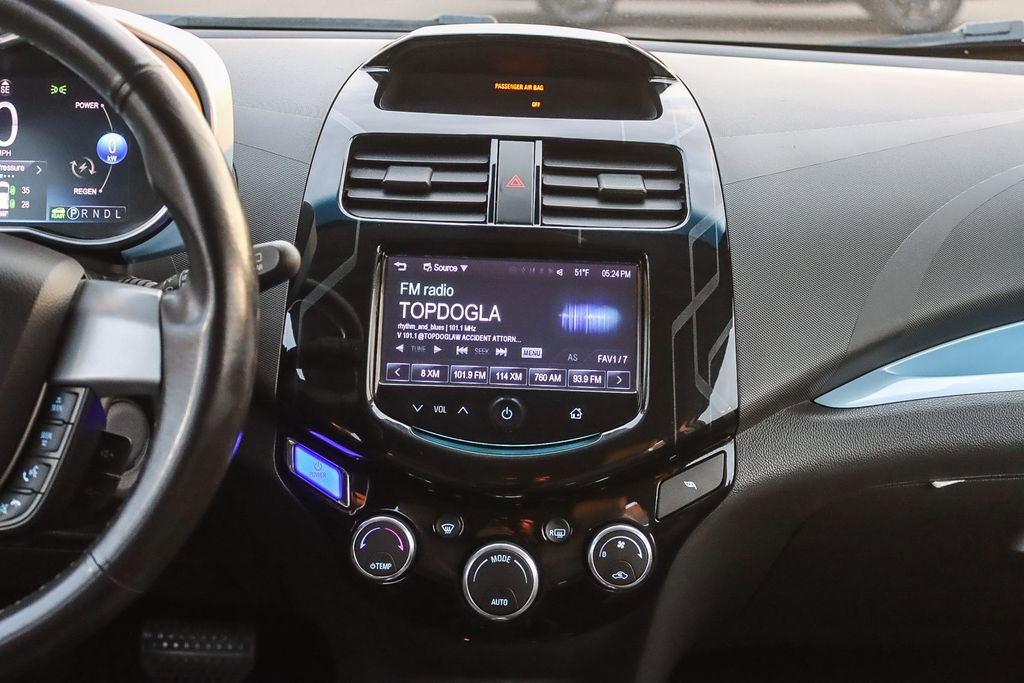 Used 2015 Chevrolet Spark LT image 17