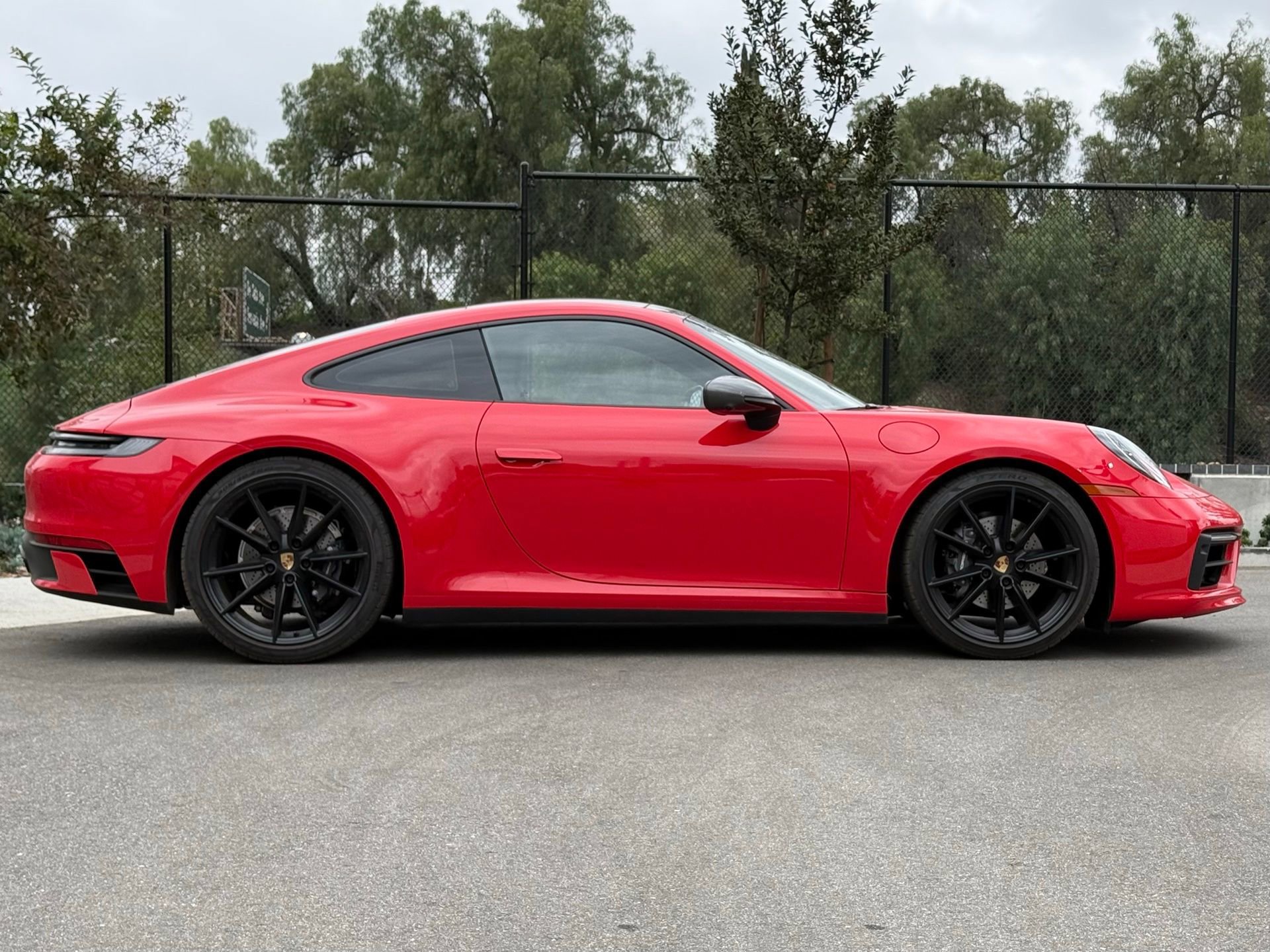 Certified 2023 Porsche 911 Carrera T w/ Sportdesign Package image 8
