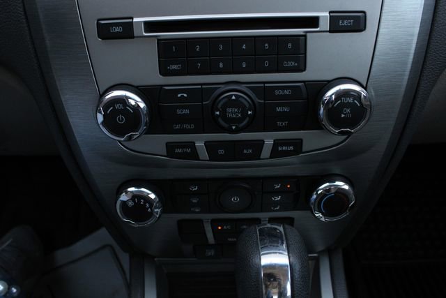 Used 2011 Ford Fusion SE FWD image 14