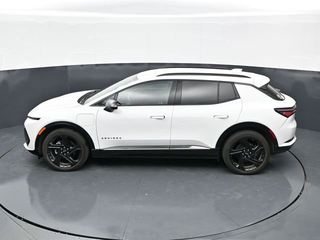 Used 2024 Chevrolet Equinox EV RS FWD image 29