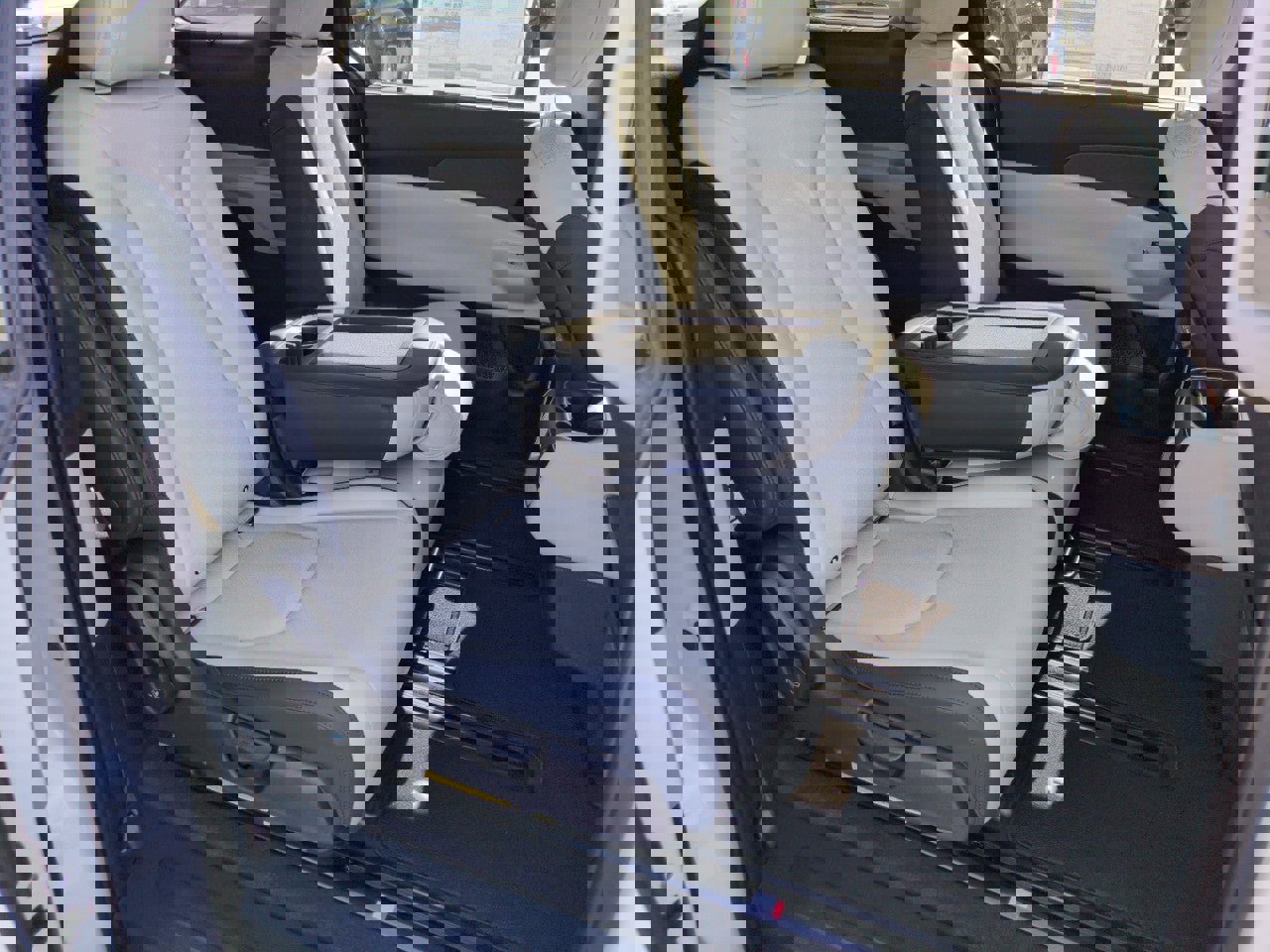 New 2026 Kia Carnival EX image 39