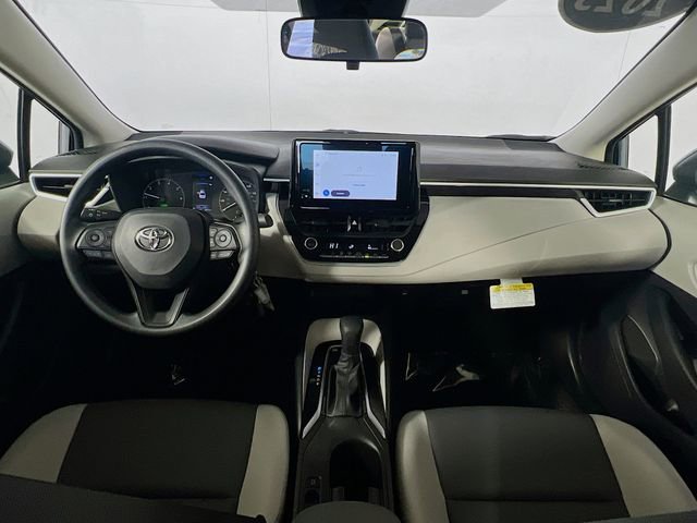 Used 2025 Toyota Corolla LE image 27