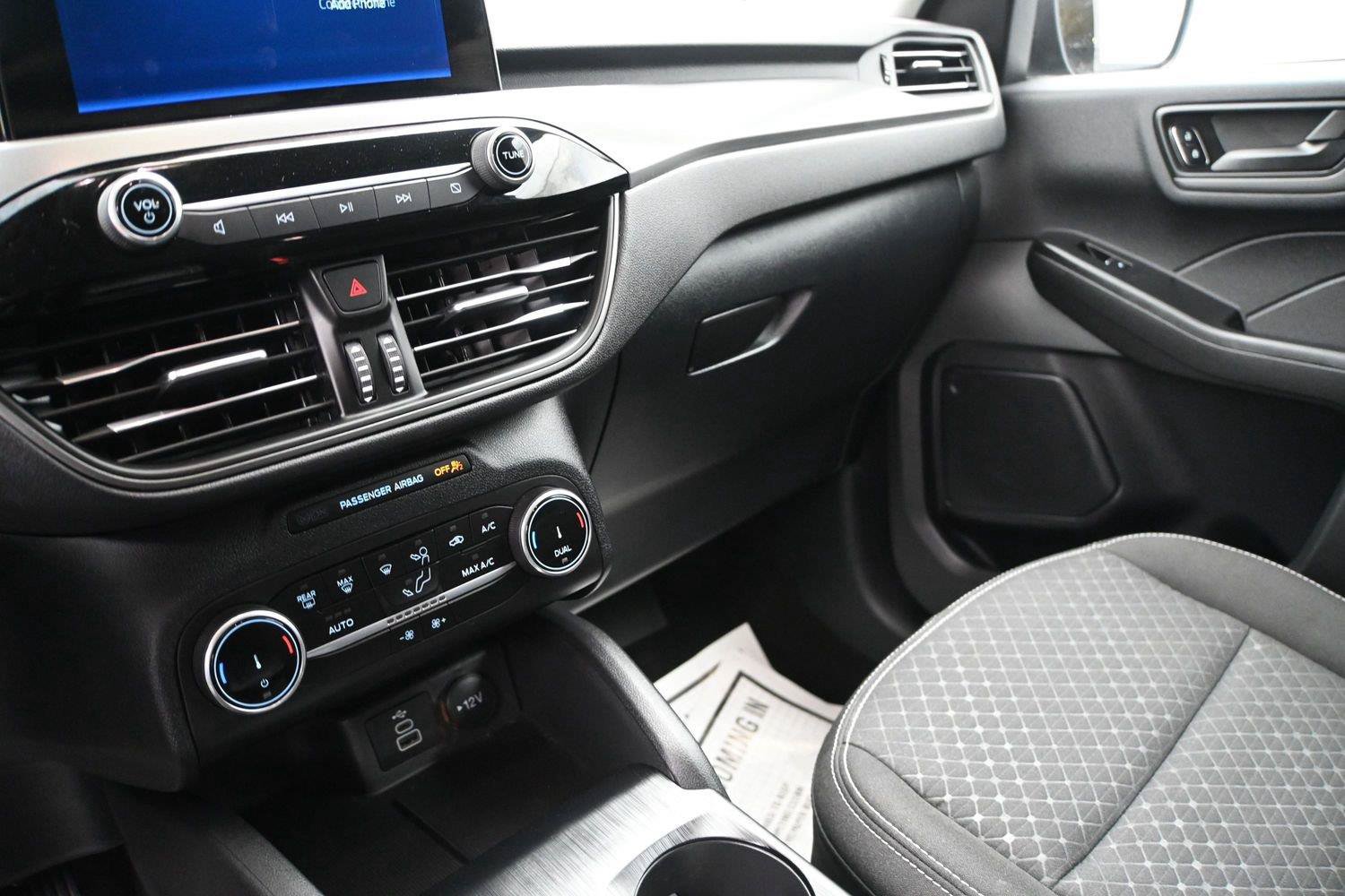 Used 2025 Ford Escape Active FWD image 4