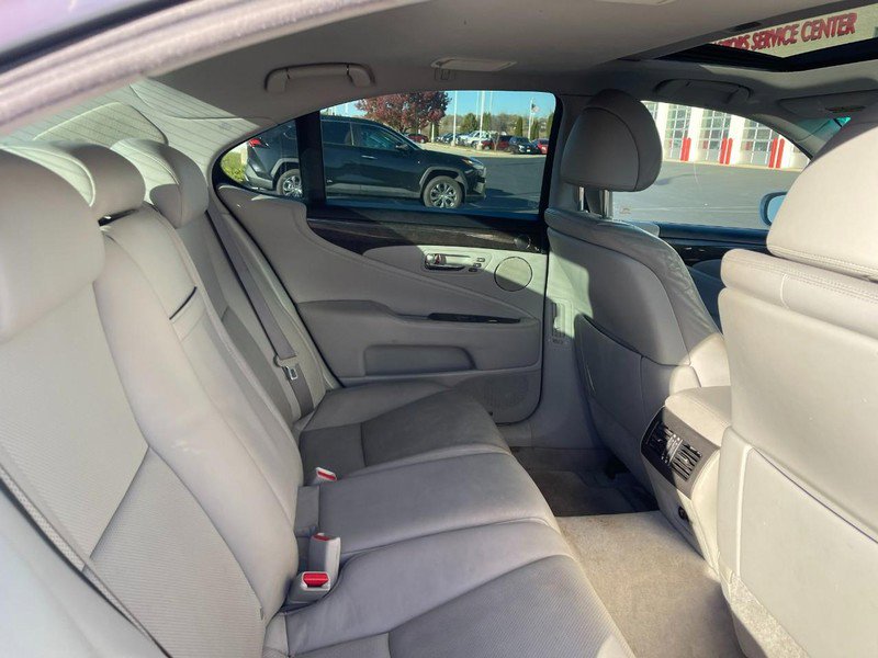 Used 2007 Lexus LS 460 image 8