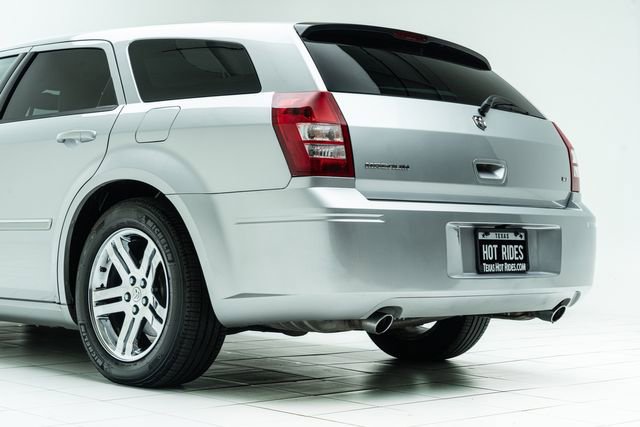 Used 2005 Dodge Magnum R/T w/ Convenience Group II image 19