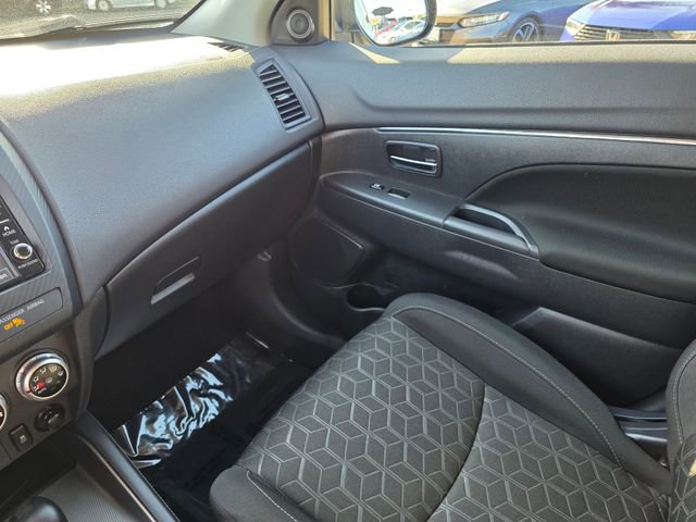 Used 2023 Mitsubishi Outlander Sport ES AWD/4WD image 35