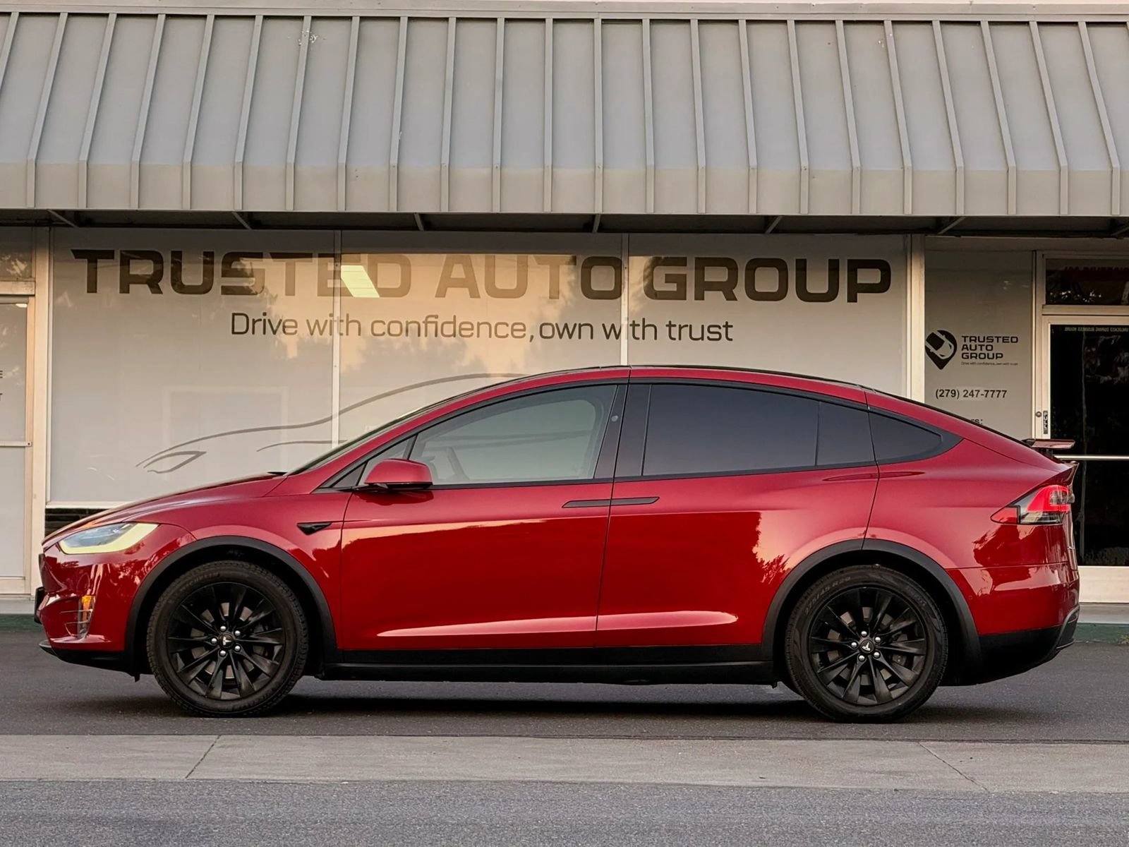 Used 2018 Tesla Model X 100D AWD/4WD image 6