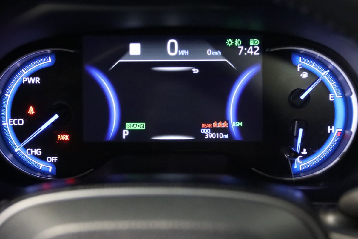 Used 2022 Toyota RAV4 Limited AWD/4WD image 38