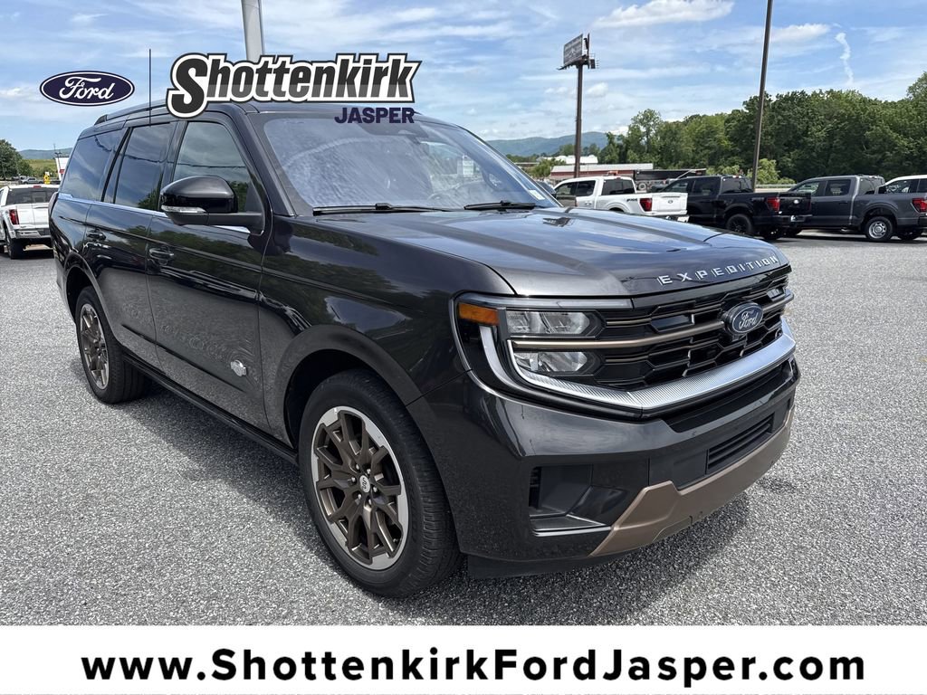 Used 2025 Ford Expedition King Ranch AWD/4WD video 1